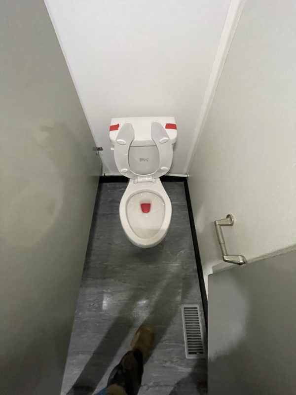 12x28 Skidded Lavatory For Rent