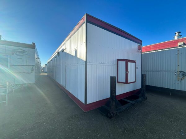 Skidded Executive 4 Bedroom Camp Trailer For Rent
